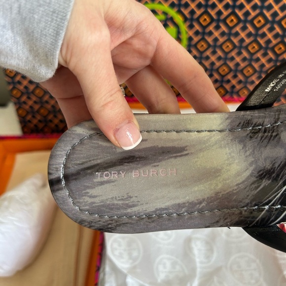 Tory Burch Miller Printed Patent Sandal Cat Portrait Size 9 - Picture 6 of 11